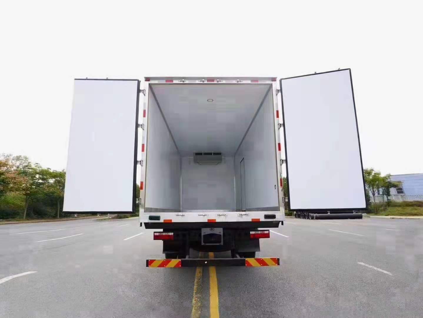 國六江淮格爾發(fā)6.8米冷藏車