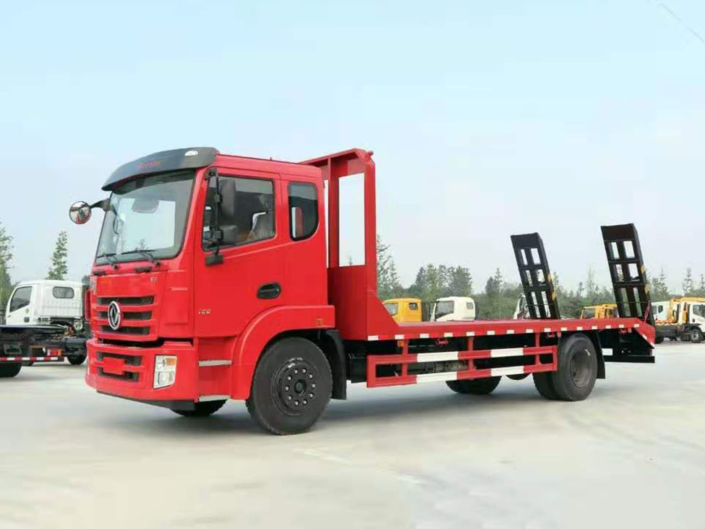 國六東風(fēng)錦程單橋平板運(yùn)輸車圖片