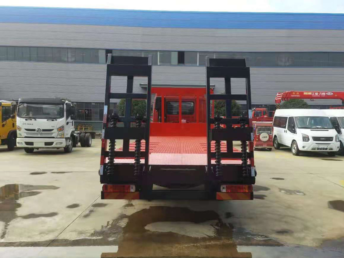 國六解放龍V單橋平板運(yùn)輸車