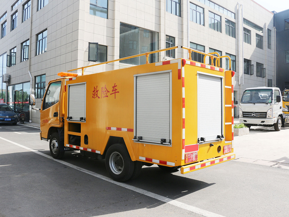 凱馬小型防汛排水搶險(xiǎn)車