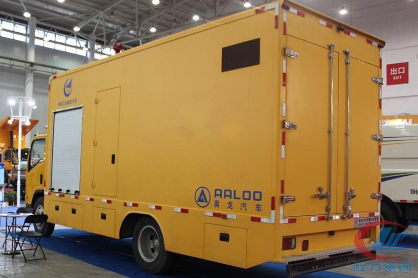 五十鈴700P應急電源車側(cè)面圖