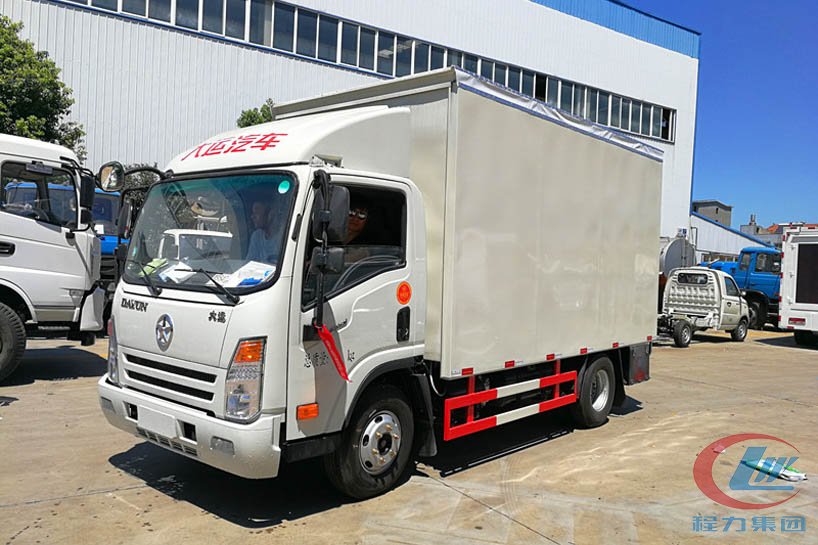 程力集團(tuán)大運(yùn)藍(lán)牌舞臺車側(cè)面圖