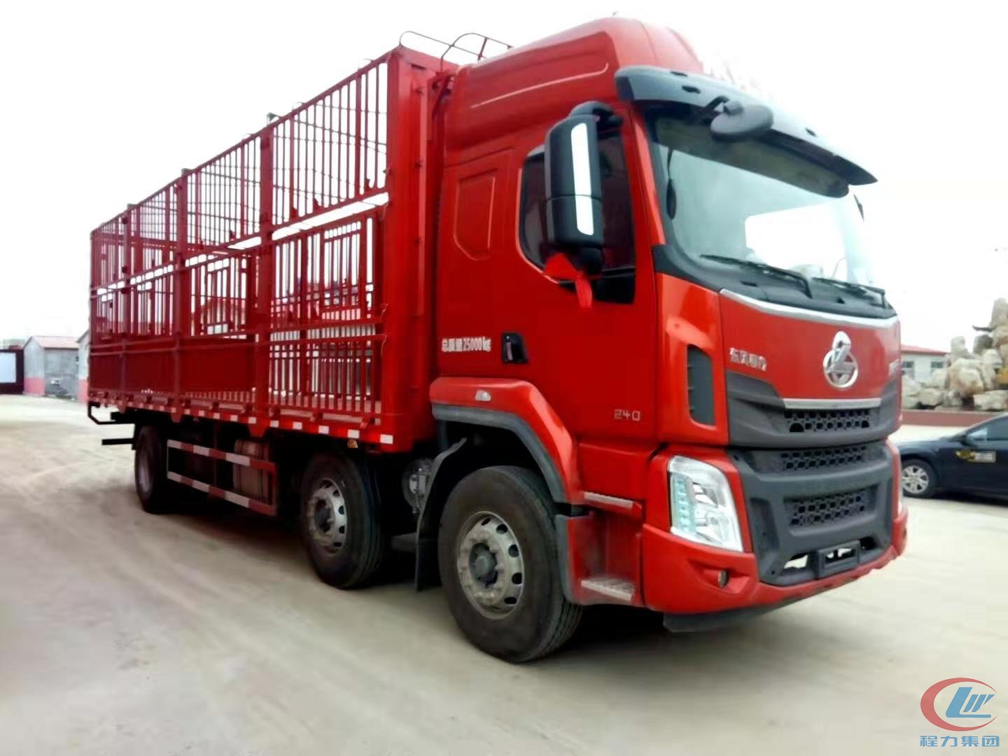 東風(fēng)乘龍H5倉欄式運(yùn)豬車